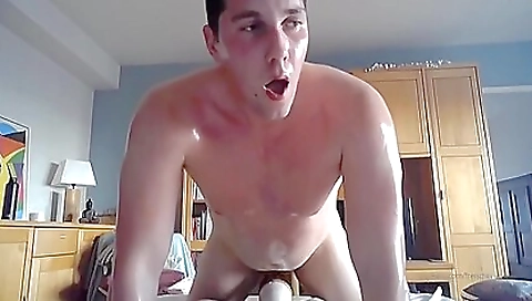 Sharinota swanic truck ride on a hard dick