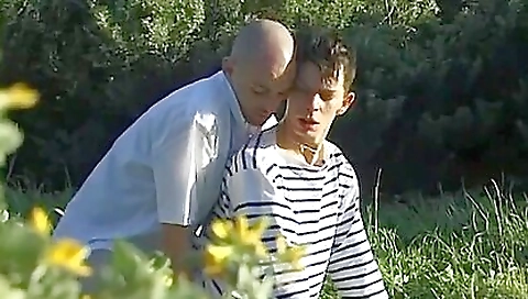 Married guy gets her pussy with cum