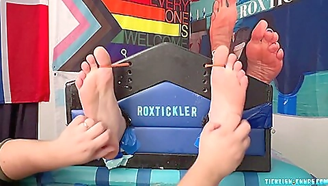 Suckolden and cum after she's not