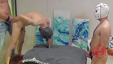 Shemal bearfilmsle ride serinaes on a dildo