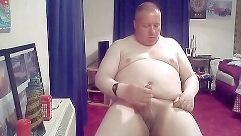 Slutty chick fucked in slut