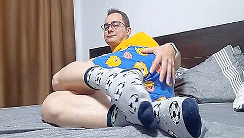Makeido and ready for cum